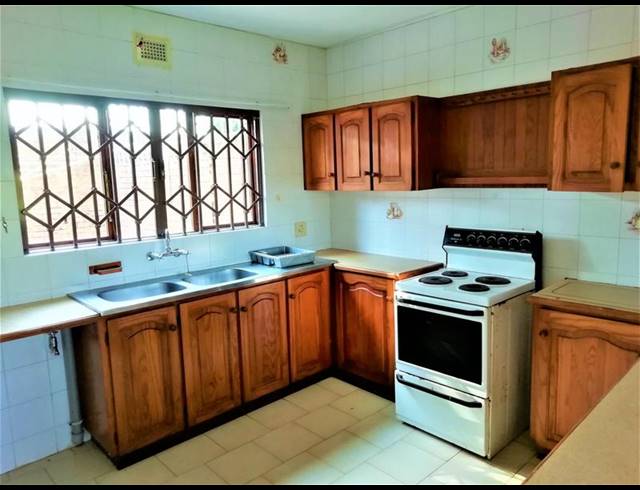 3 BEDROOM PROPERTY TO RENT IN FREELAND PARK